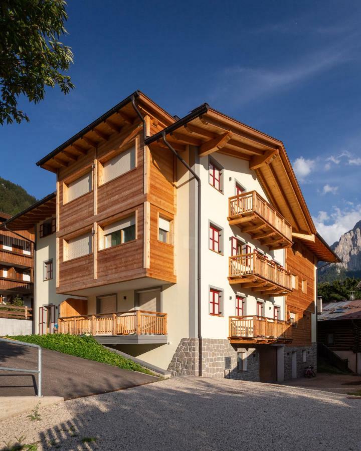 Casa Chris By Ama Val Di Fassa Apartment Pozza di Fassa Exterior photo